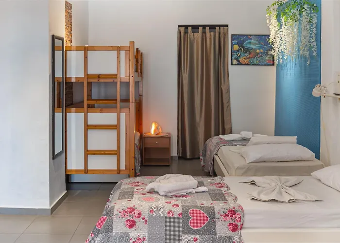 Thena * Hersonissos (Crete)