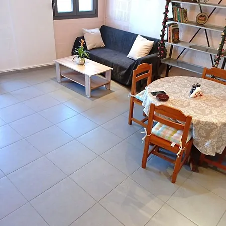 Thena * Херсонісос