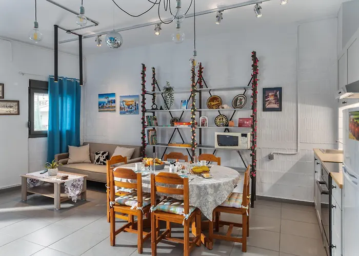 Thena Χερσόνησος