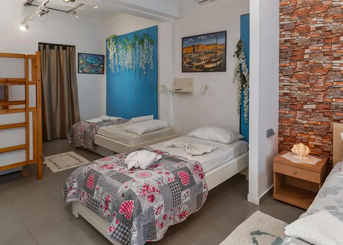 Thena Hersonissos (Crete)